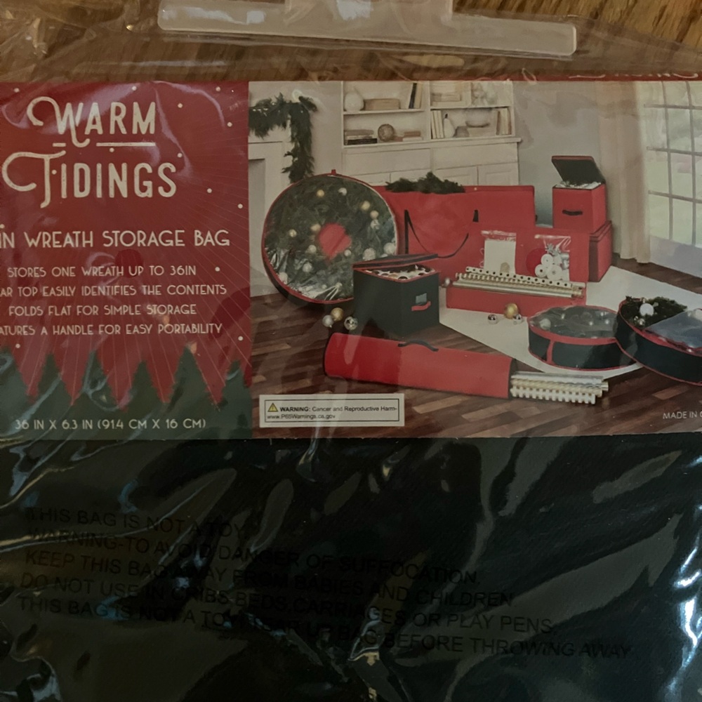 Holiday Wreath Storage Bag - Red